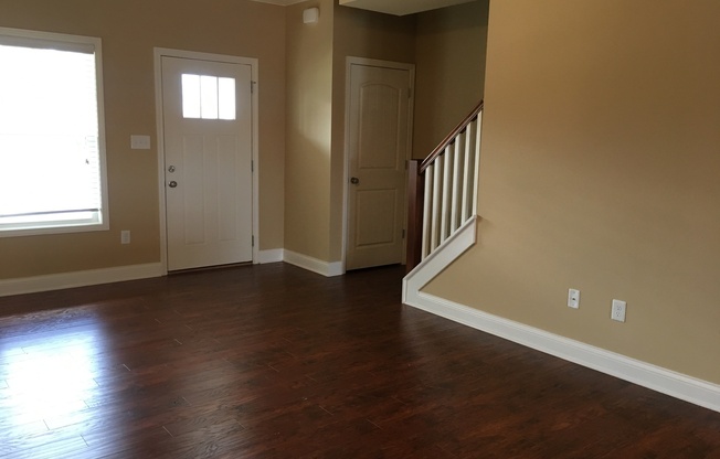 2 beds, 2.5 baths, 1,115 sqft, $1,055, Unit 031