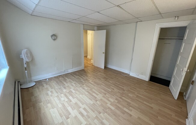 2 beds, 1 bath, 630 sqft, $2,900, Unit J4