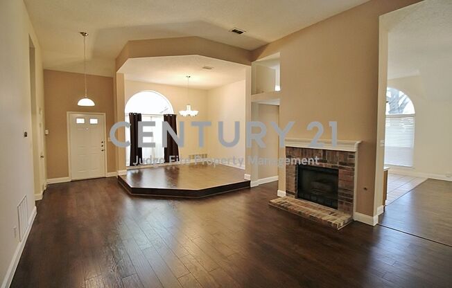 Well Maintained 3/2/2 in Dallas For Rent!