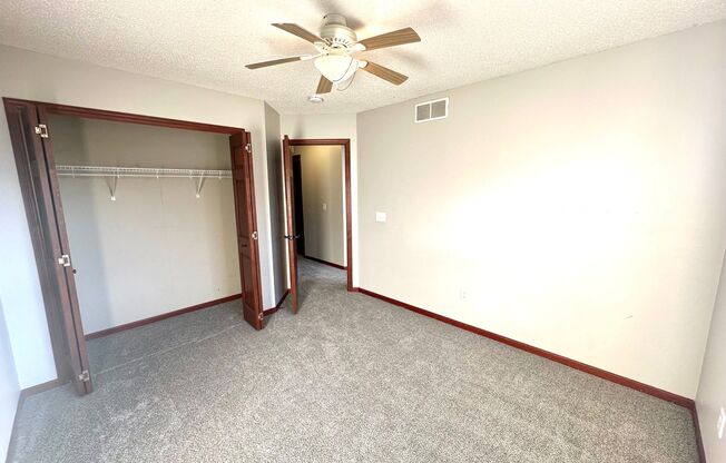 3 beds, 2.5 baths, $2,195, Unit UNIT D