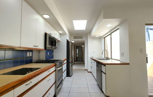 Nice 3 Bedroom 2 Bathroom Home Located In The NE!