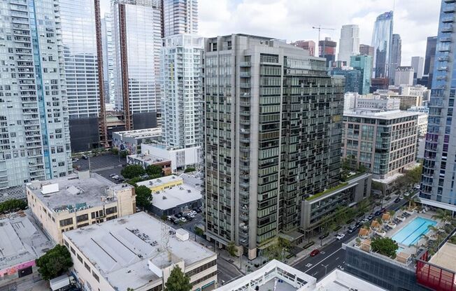 1 bed, 2 baths, 1,390 sqft, $4,000, Unit 1707