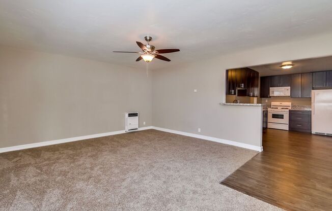 Moose 4154-4158 Estrella Avenue