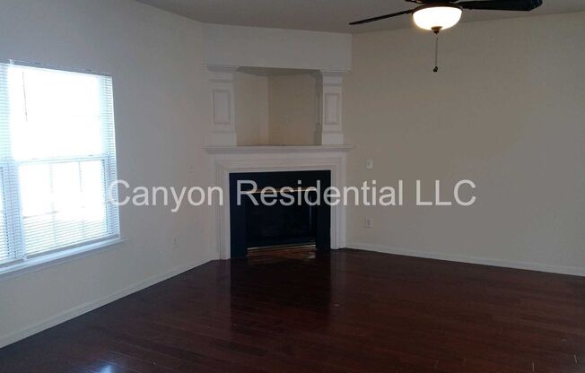 3 beds, 2.5 baths, $1,900