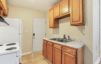 347-349 1/2 E Welch Ave