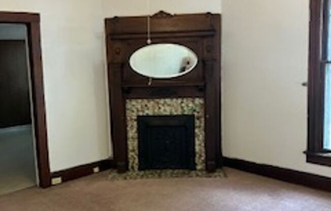 726 West Kirkwood Avenue