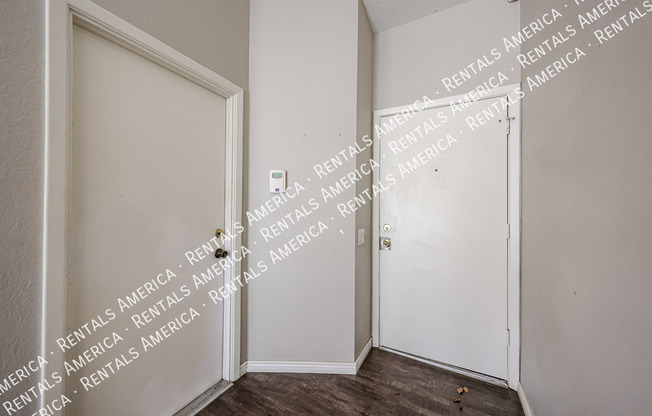 3241 W BLACKHAWK DR