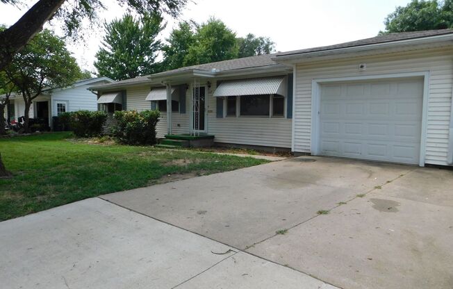 3 Bed 1 bath with attached garage