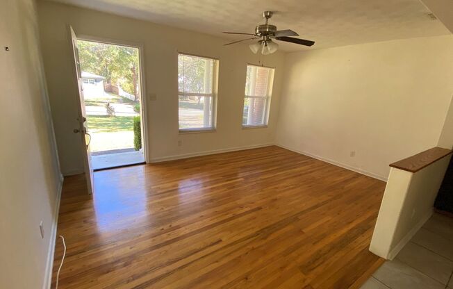 Fabulous Three Bedroom - Minutes from FSU and Downtown