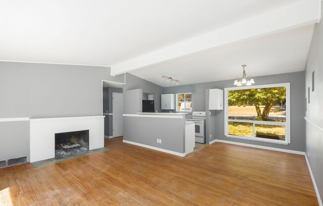 3 Bedroom Rambler with Ideal Commuting Location in Lynnwood