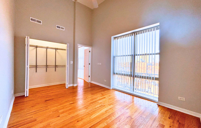 1 bed, 1 bath, $1,885, Unit E4