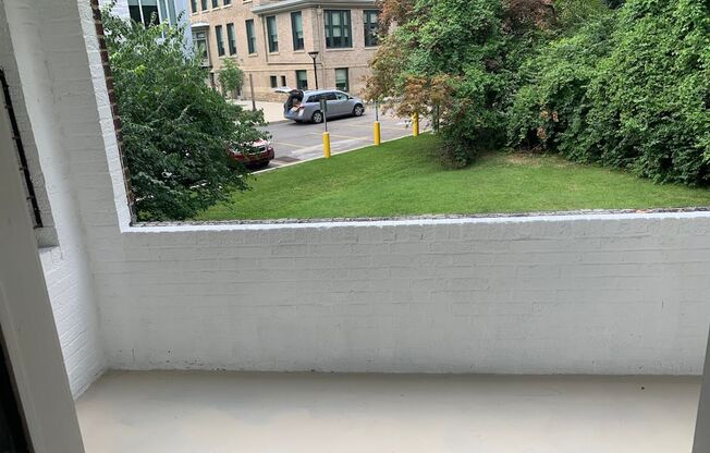 1 bed, 1 bath, 819 sqft, $1,650, Unit 104