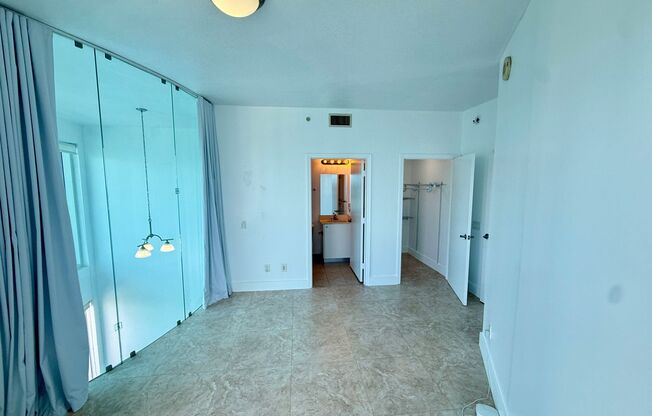 3 beds, 3 baths, $5,495