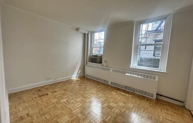 209 E 66 ST