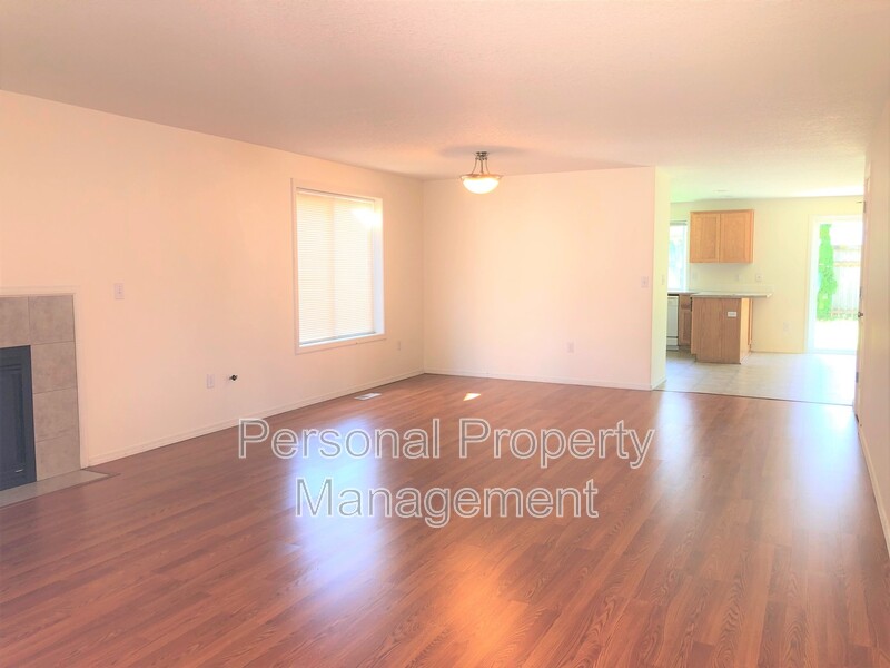4026 NE 165 PL