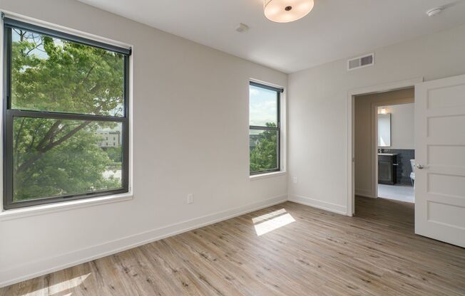 2 beds, 2 baths, $1,875, Unit 1050 N 4th St. Apt. 316