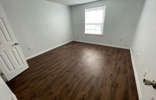 2 Bedroom/2 Bathroom 1st Floor Condo at Cypress Pointe AVAILABLE NOW!