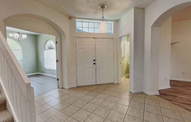9525 SOUTHERN GDN CIR