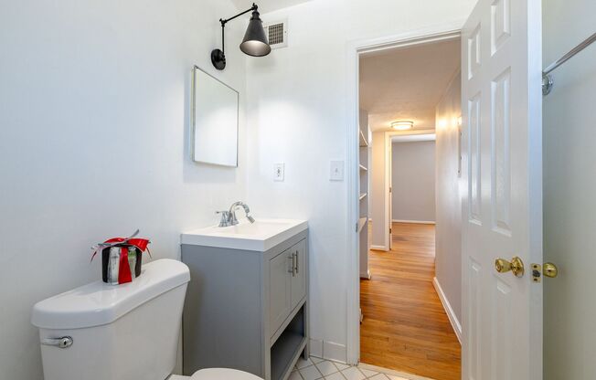 2 beds, 1 bath, $1,355.95, Unit 10