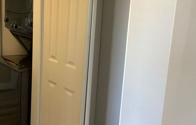 2 beds, 2 baths, 900 sqft, $3,450, Unit 69