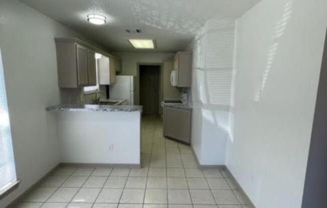928 BRIAR DR