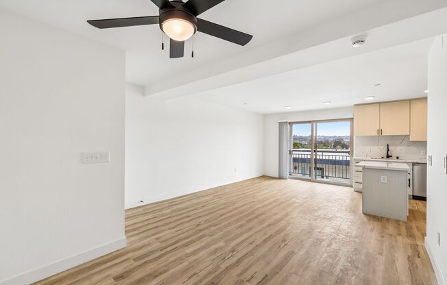 2 beds, 2.5 baths, 991 sqft, $4,195, Unit 2330-215