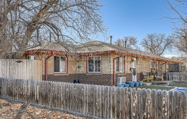 5270 W 24 AVE