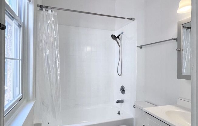 1 bed, 1 bath, $1,425, Unit #2F
