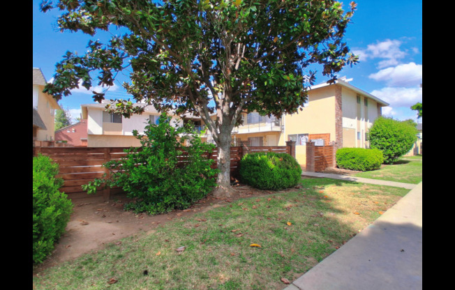 3331 E Sierra Madre Ave
