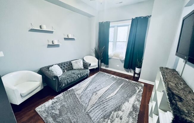 2 beds, 1 bath, $1,495, Unit GF