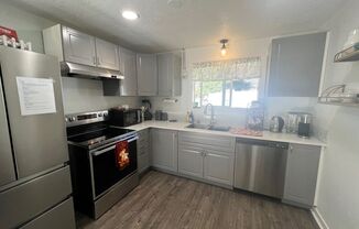 3 beds, 1 bath, $2,395