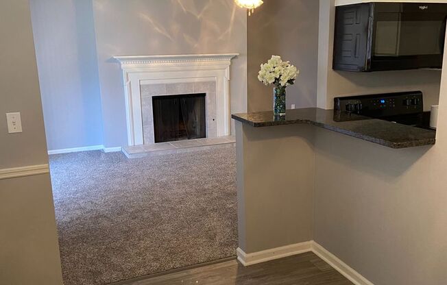 1 bed, 1 bath, 930 sqft, $1,163, Unit 1901