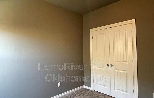 2 beds, 1 bath, $1,265