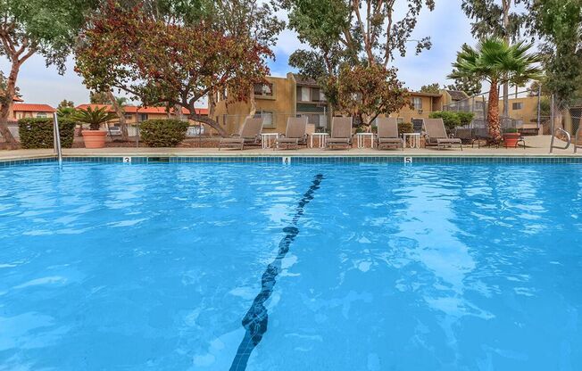 2 beds, 1 bath, 825 sqft, $2,100, Unit 18