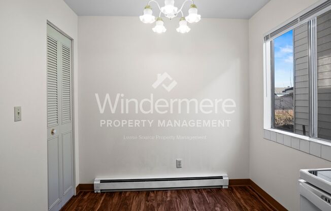 2 beds, 1 bath, $1,000, Unit Unit 03