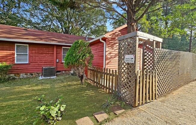 Charming 3-Bedroom Ranch Duplex in the Heart of Hapeville