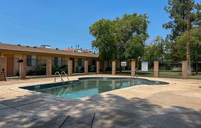 2 beds, 1 bath, 950 sqft, $1,295, Unit 4220-05