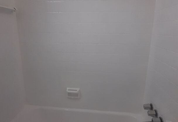 Studio, 1 bath, $1,275, Unit 1816-007