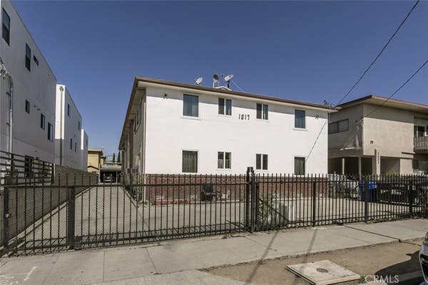 1217 N Kingsley Drive