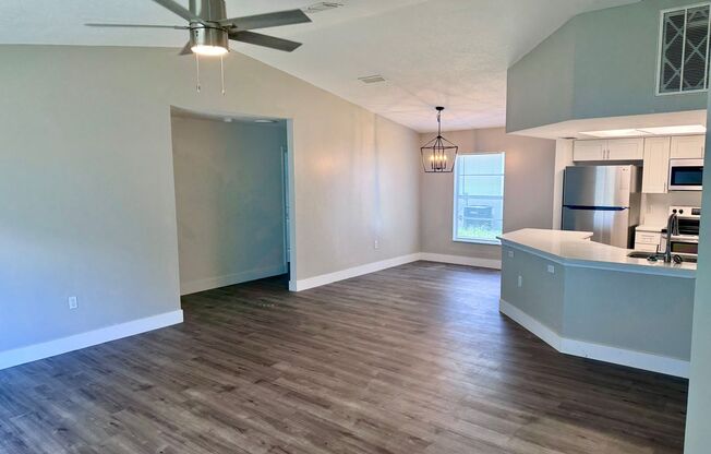 Stunning Tampa Home! Incredibly Renovated 3/2 AVAILABLE NOW