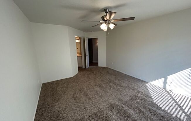 3 beds, 2 baths, $1,750, Unit 3303