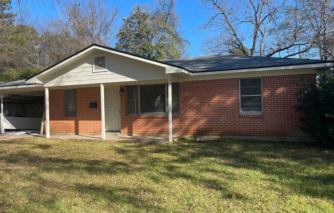 SOUTHERN HILLS 3/1 CUTE BRICK HOME