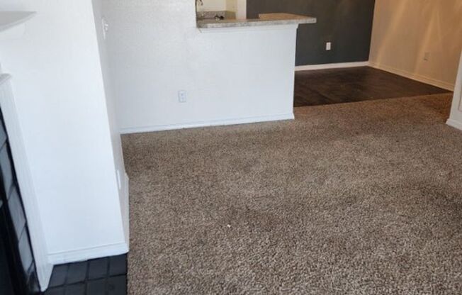 1 bed, 1 bath, 759 sqft, $849