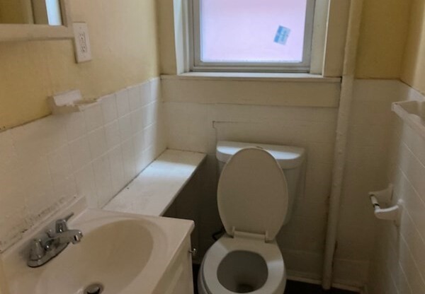 Studio, 1 bath, 500 sqft, $2,000, Unit 1