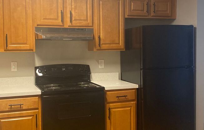 1 bed, 1 bath, 690 sqft, $1,130, Unit 606