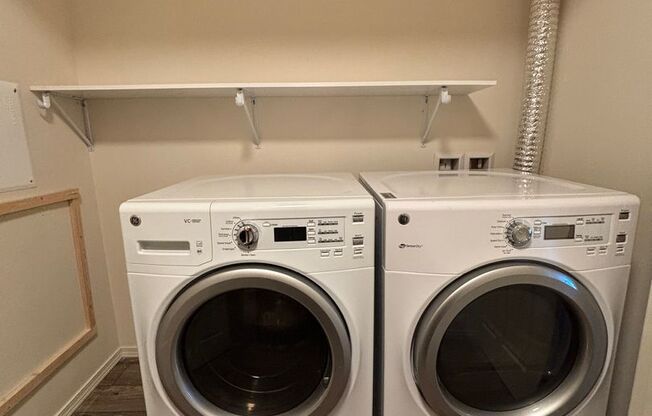 Studio, 1 bath, 580 sqft, $1,650, Unit 6-D