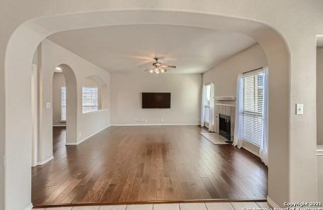 8226 WAYSIDE CRK