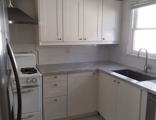 2 beds, 1 bath, 950 sqft, $4,900, Unit 1