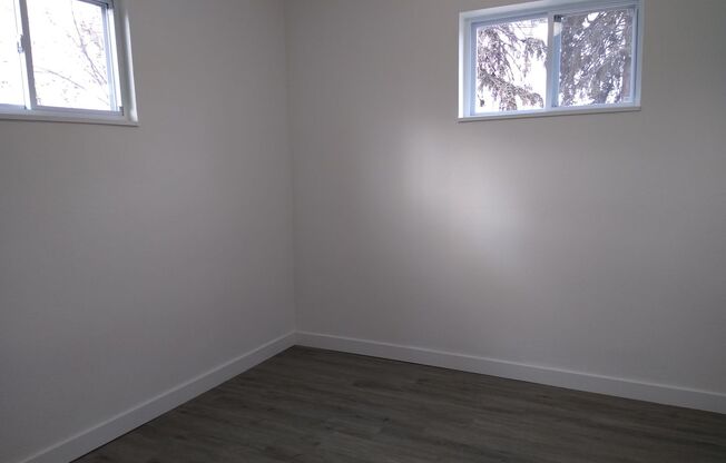 2 beds, 1 bath, $1,875, Unit 5210 Carr St