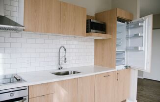 1 bed, 1 bath, 610 sqft, $1,595, Unit 413